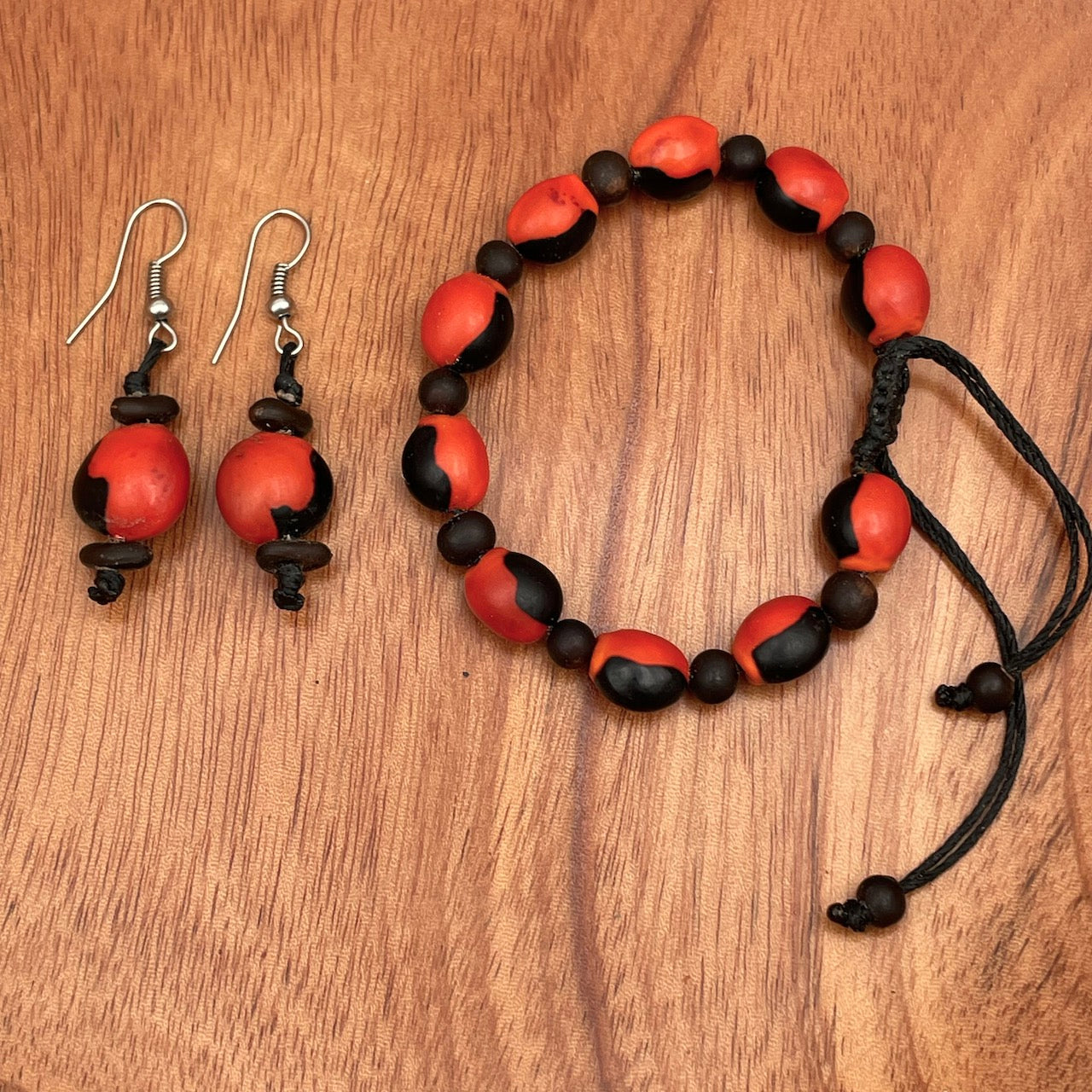 Everyday Rainforest Jewelry: Huayruro Seeds