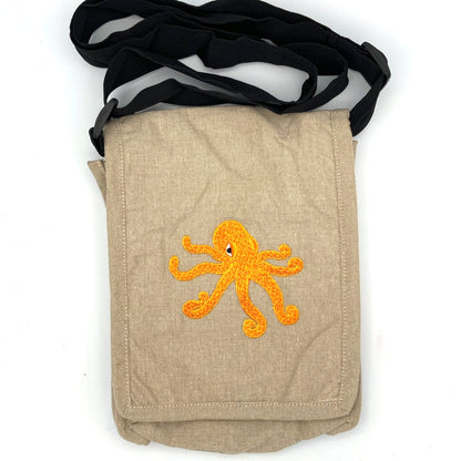 Giant Pacific Octopus Field Bag